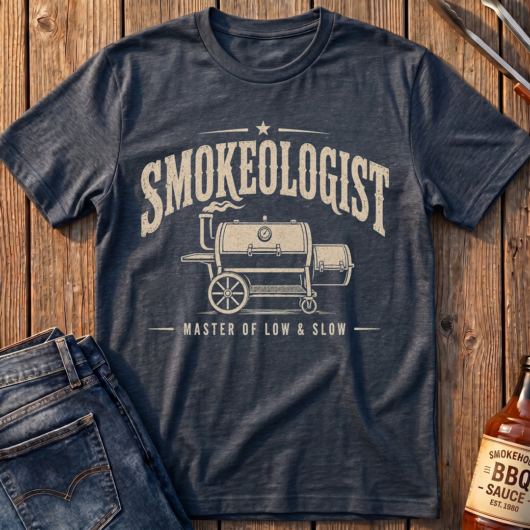 Smokeologist T-Shirt